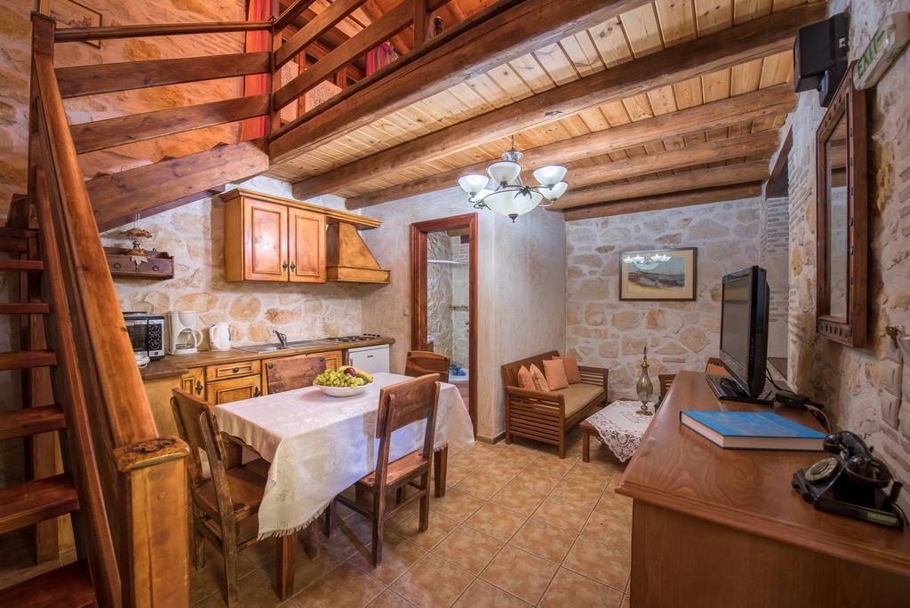 Ktima Kourou Guest House Planos  Ruang foto